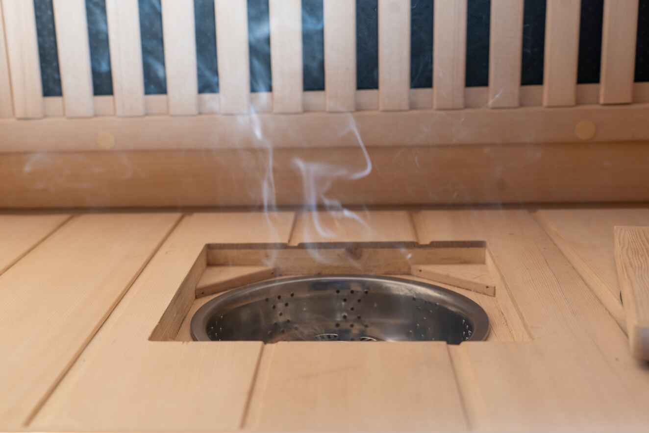 ग्लोबल ट्रेंड चायनीज मोक्सीबस्टन सौना गो वर्ल्डवाइड हिडन मोक्सीबस्टन अंडर कुशन